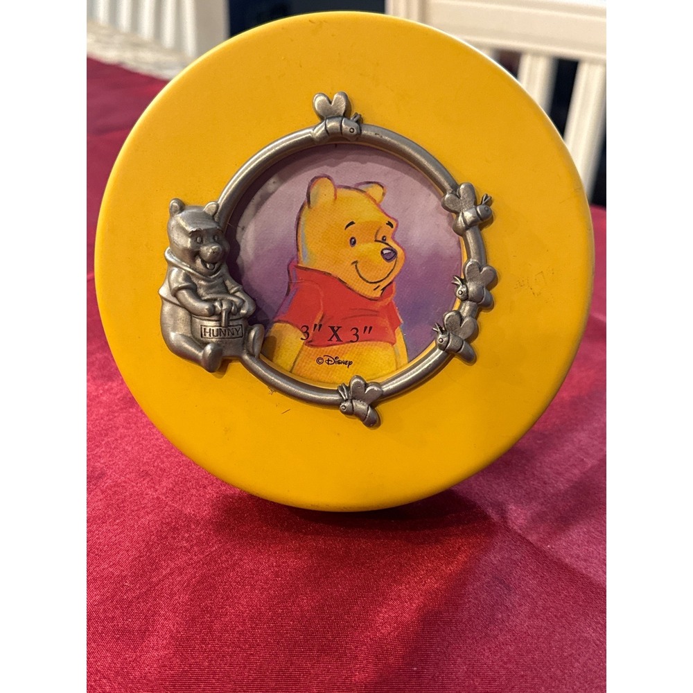 Disney Winnie the Pooh Yellow Round Picture Frame Pewter Bee Hunny Pot 3x3 Photo